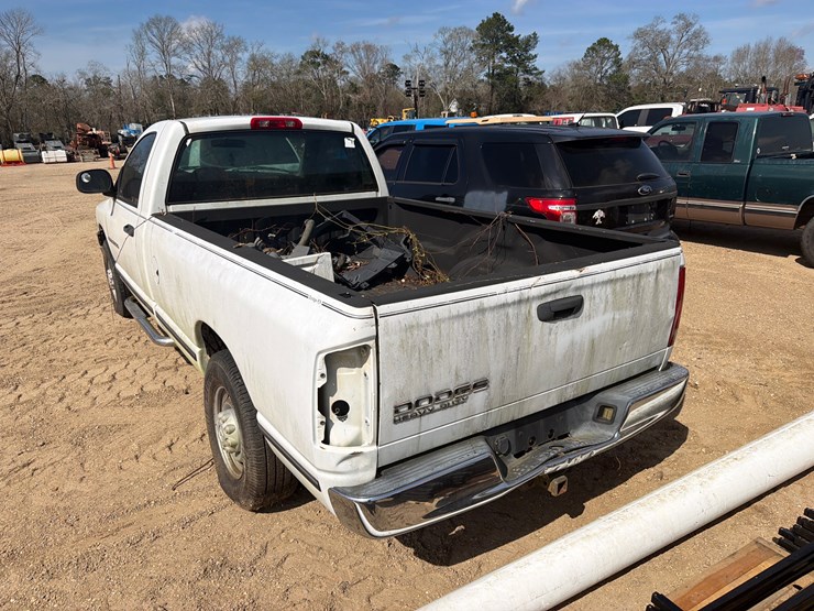 2003-dodge-2500-image-4