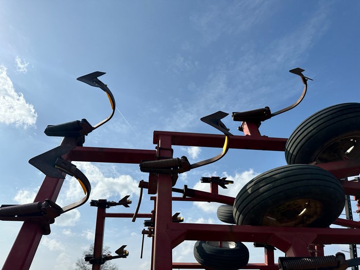 case-ih-4300-image-31