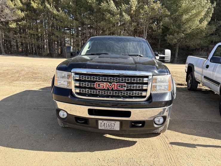 2012-gmc-sierra-2500-image-2