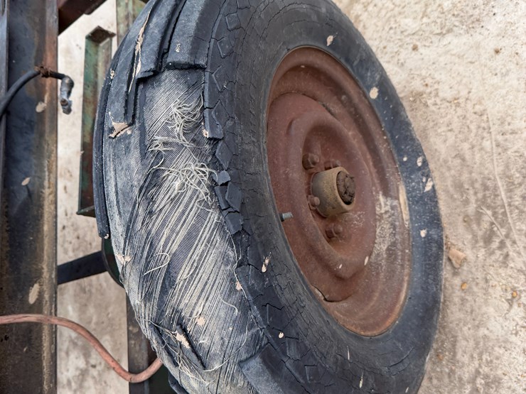 john-deere-4045t-image-8