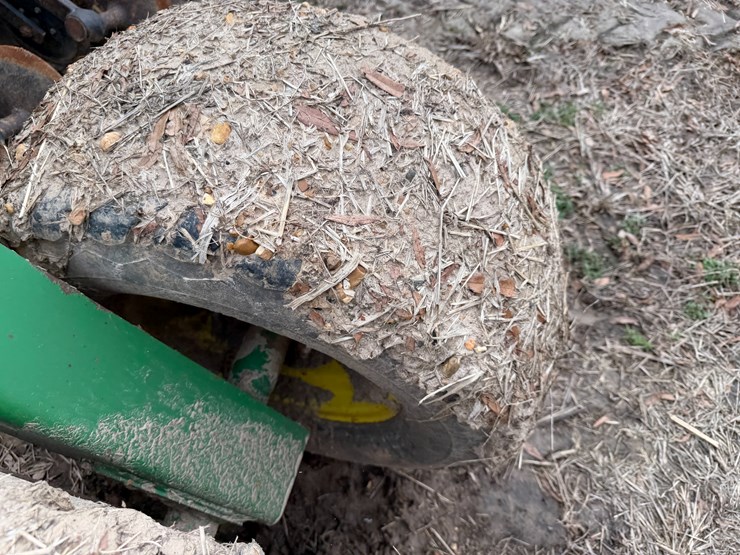 john-deere-1560-image-13