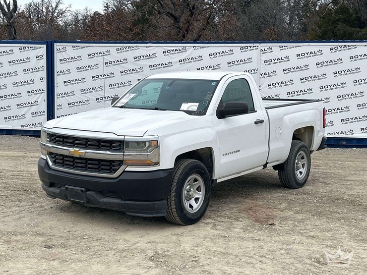 2016-chevrolet-silverado-1500-image-1