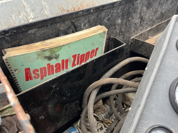 asphalt-zipper-az500-image-21