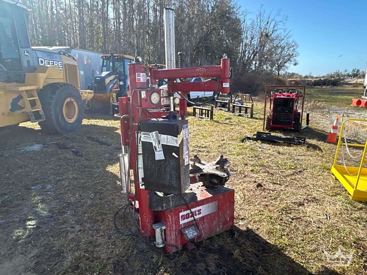 coats-90x-ah-l-tire-changer-machine-image-3