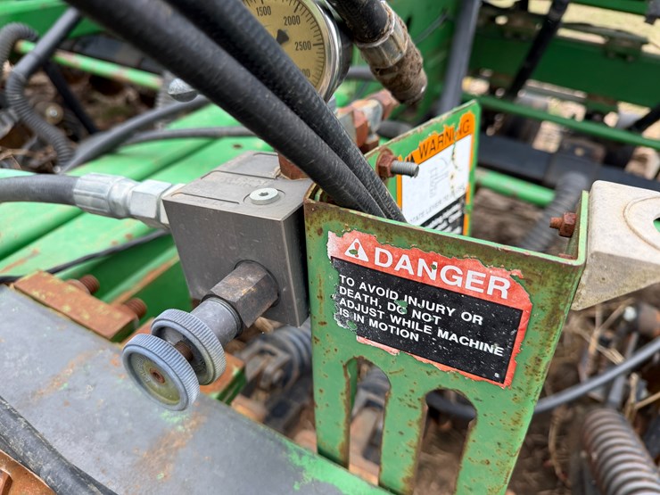 john-deere-1560-image-73