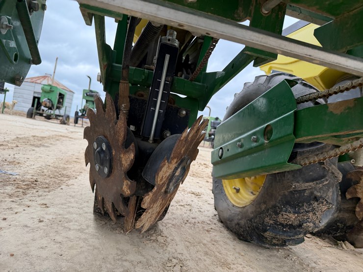 john-deere-1725-image-85