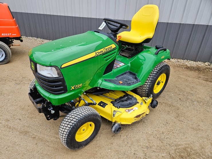 2011-john-deere-x724-image-1