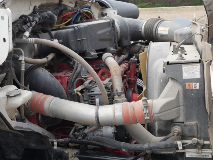 2015-ford-f750-xlt-image-31