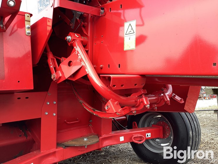 2016-massey-ferguson-1840-image-17