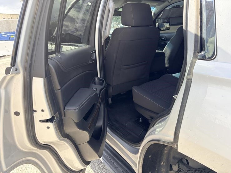 2019-chevrolet-tahoe-image-14