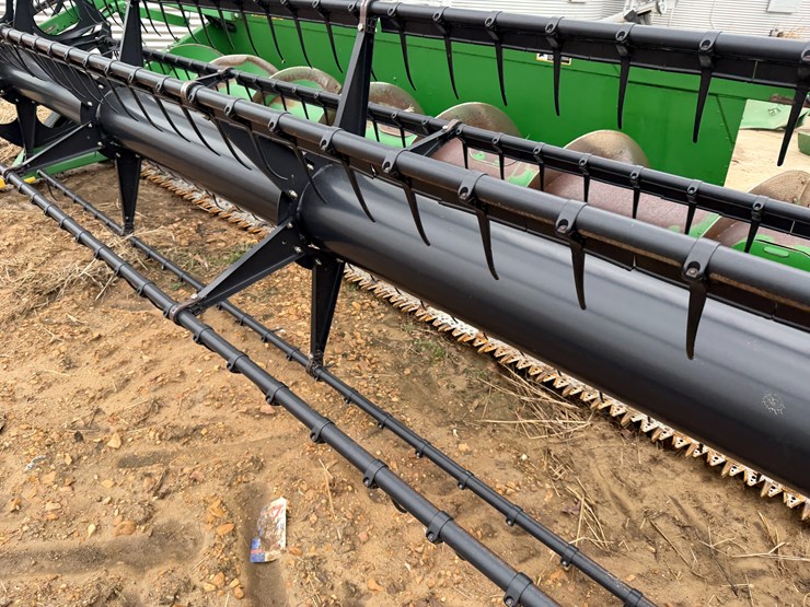 2012-john-deere-630f-image-29