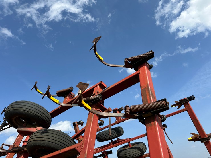 case-ih-4300-image-46