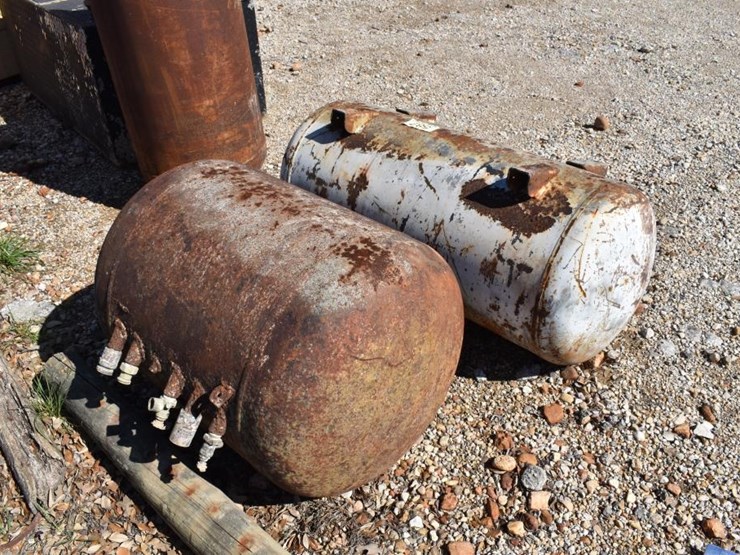 2---metal-tanks-image-2