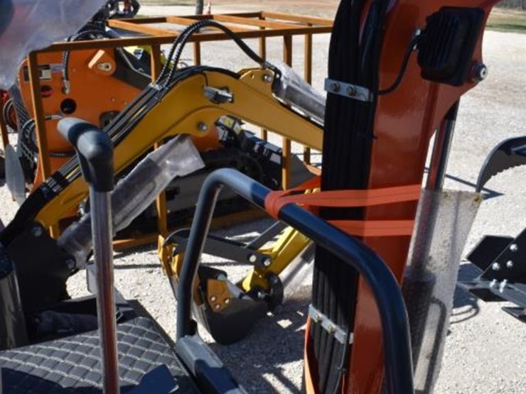 ats-me18-mini-excavator-(serial-#-2511239026xx)-image-6