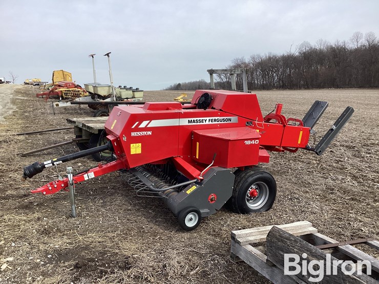 2016-massey-ferguson-1840-image-4