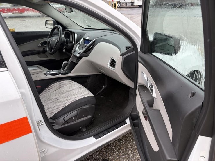 2014-chevrolet-equinox-image-9