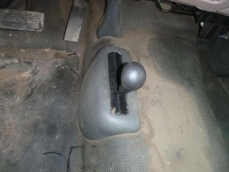 2007-chevrolet-3500-image-11