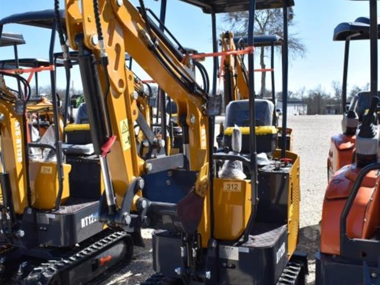 ats-rt12r-mini-excavator-(serial-#-25121611)-image-1