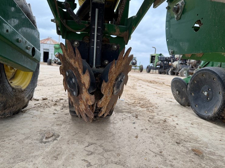 john-deere-1725-image-84