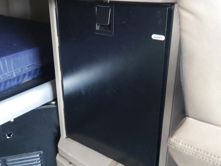 2016-kenworth-t680-image-22