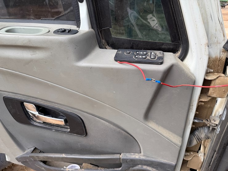 2016-international-prostar-image-69