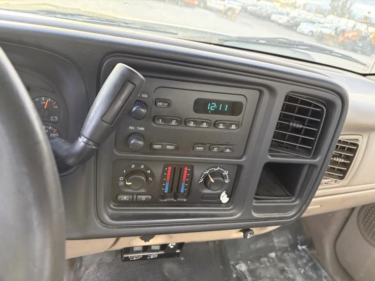 2006-chevrolet-1500-image-14