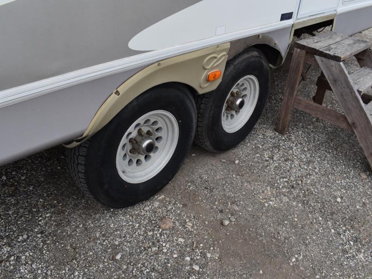 2005-cardinal-29le-travel-trailer-w/-2-slides-(vin-#-4x4fcae2x5g084760)-(ti-image-5