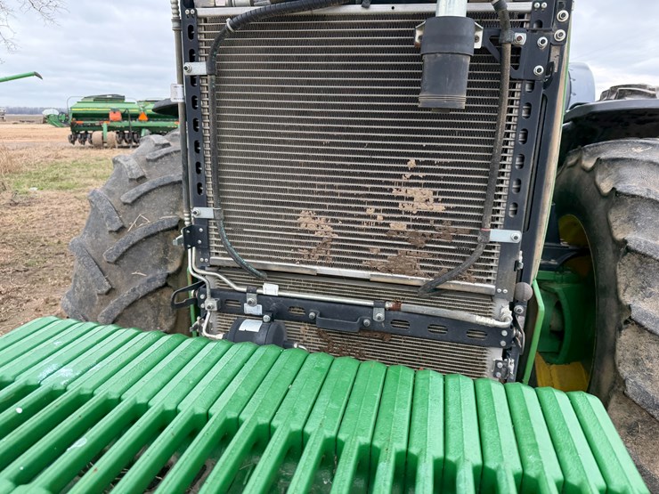 #38653-•-2017-john-deere-8270r-mfwd-tractor-image-47