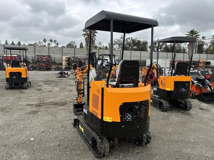 2026-vicsec-v15-hydraulic-excavator-image-4