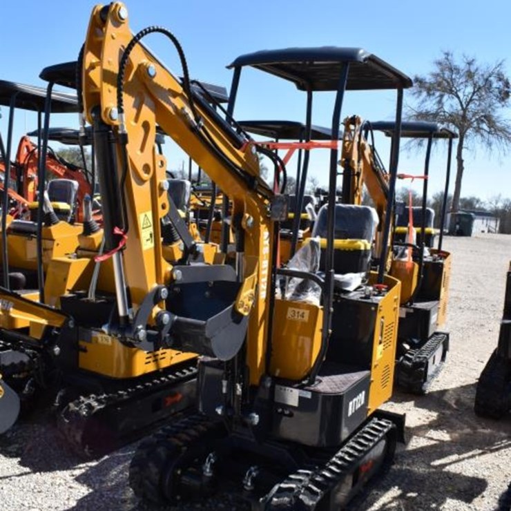 ATS-RT12R MINI EXCAVATOR (SERIAL # 25121607)