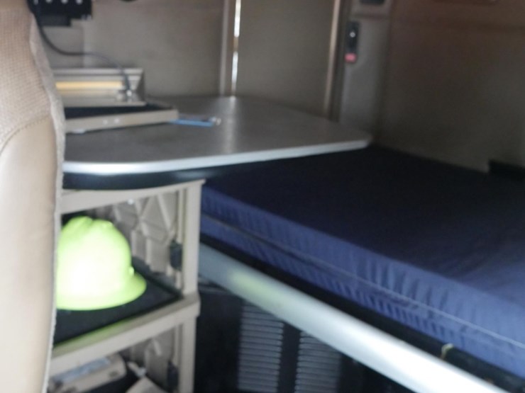 2016-kenworth-t680-image-23