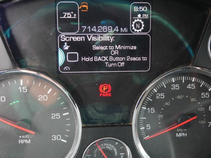 2016-kenworth-t680-image-16