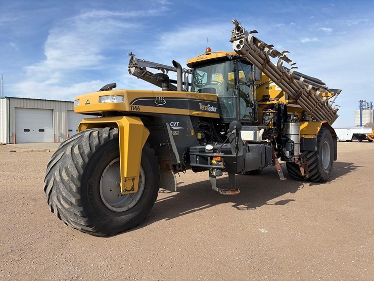 2016-agco-terragator-9300-image-1