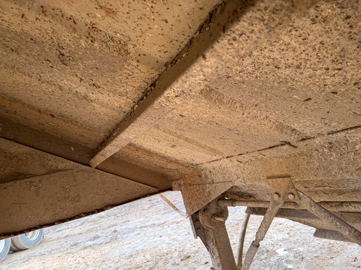 #38664-•-1981-40'-hopper-bottom-trailer-vin:-1i9sh4021by014529-image-32