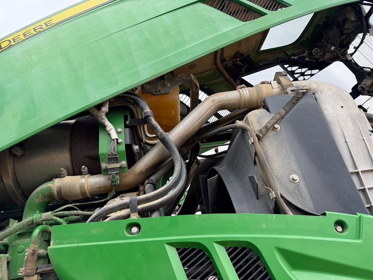 2015-john-deere-r4030-image-76