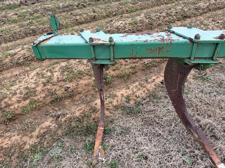 #38718-•-7-shank-chisel-plow-image-13