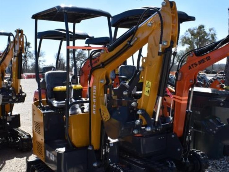 ats-rt12r-mini-excavator-(serial-#-25121611)-image-2