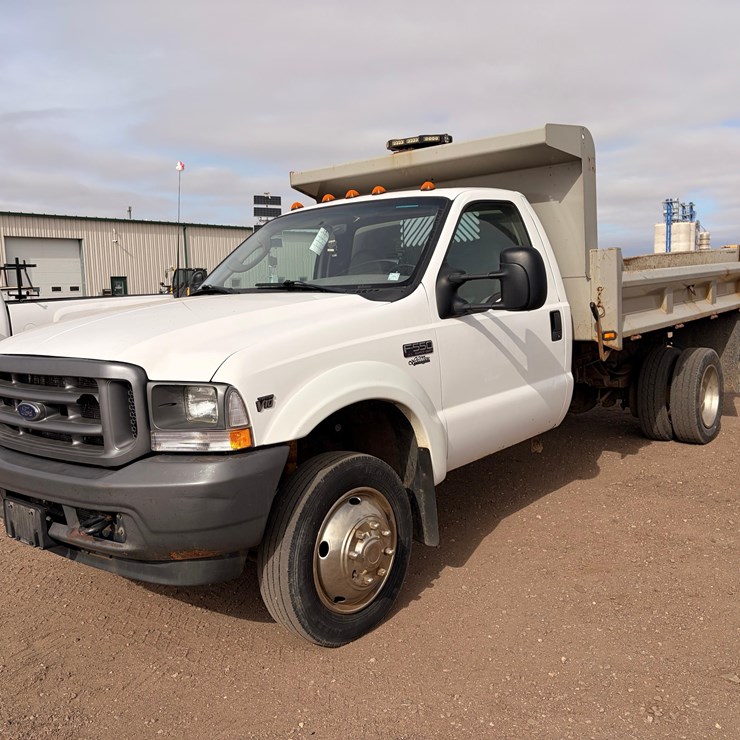 2003 FORD F550