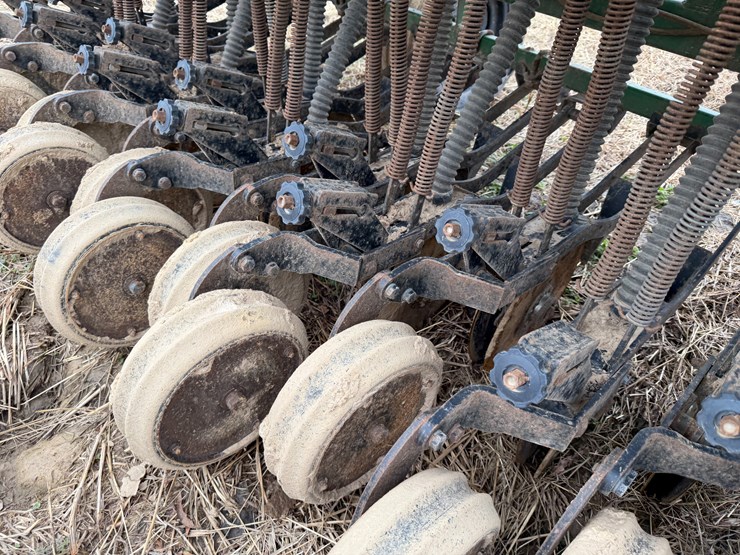 #38669-•-great-plains-spd20-20'-grain-drill-image-19