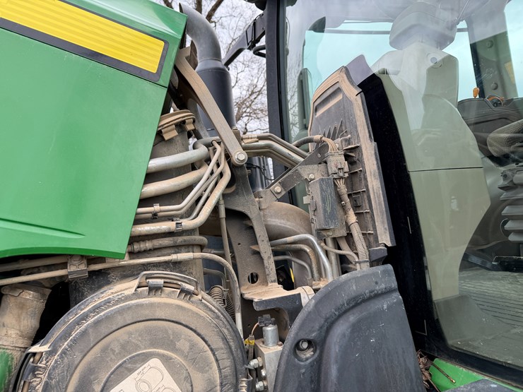 2017-john-deere-8270r-image-47