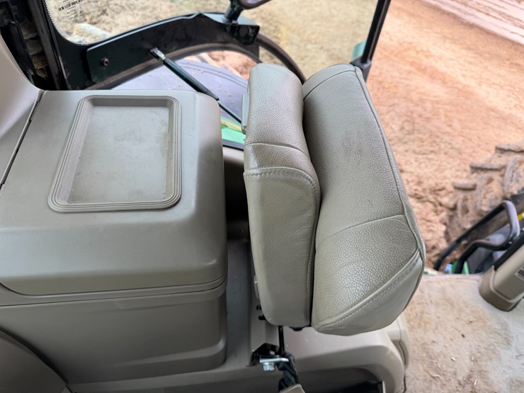 2022-john-deere-8r-280-image-66