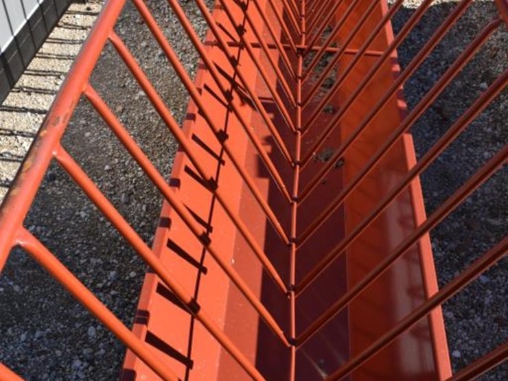 10'-sheep-and-goat-feeder-image-2