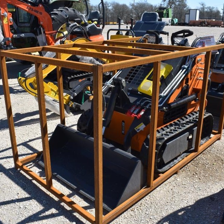 LANDHONOR LHR-ME380XI MINI SKID STEER (SERIAL # 2508166647)