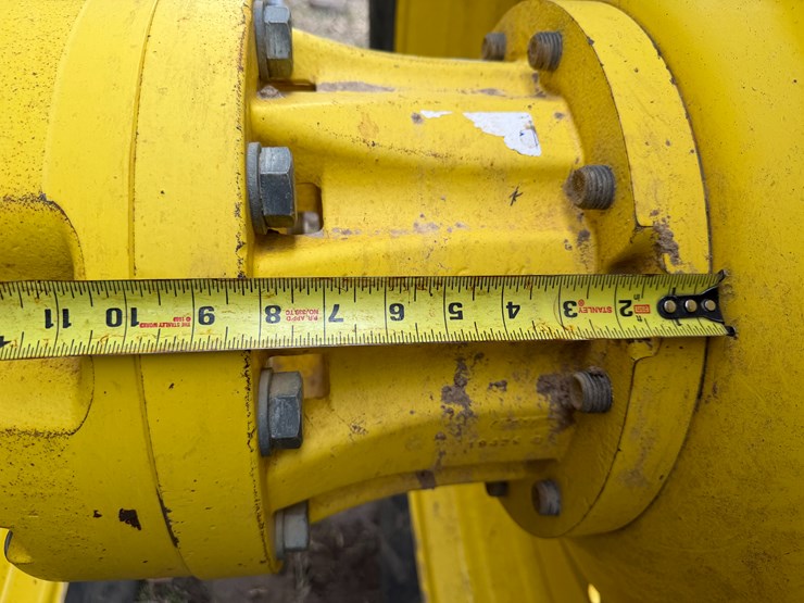 #38653-•-2017-john-deere-8270r-mfwd-tractor-image-13