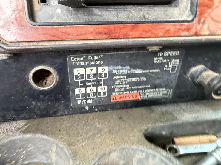 1996-international-9400-image-78