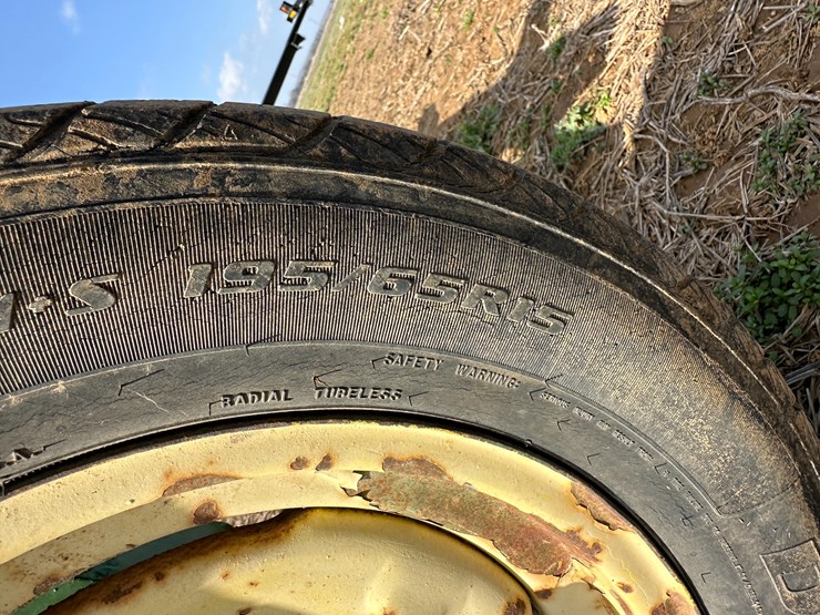 #38692-•-31'-header-wagon-image-5