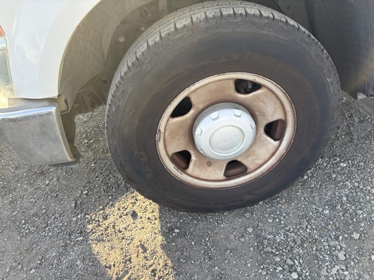 2008-ford-f250-image-27