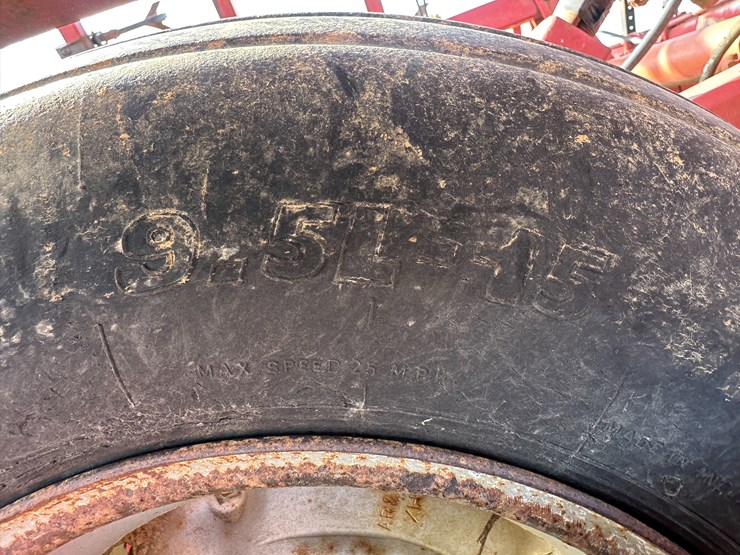 case-ih-4300-image-5