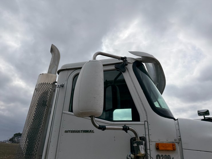 2007-international-9200i-image-39