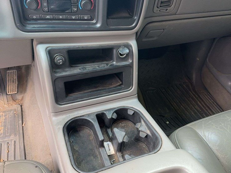 2005-chevrolet-silverado-3500-image-14